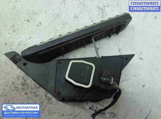 Педальный узел (педаль) на Mercedes-Benz C (W204)