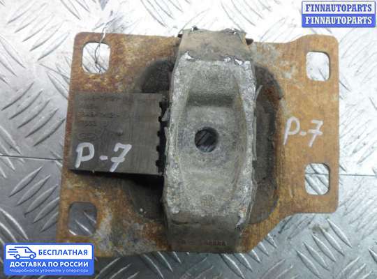 Кронштейн КПП на Ford Focus I