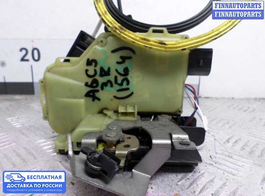 Замок боковой двери на Audi A6 (C5)