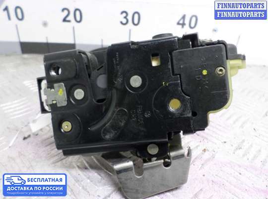 Замок боковой двери на Audi A6 (C5)
