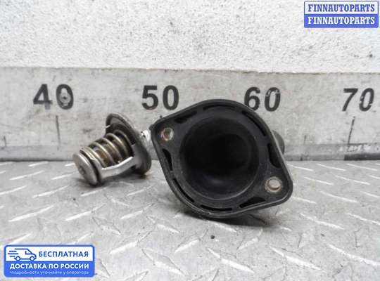Корпус термостата на Toyota Camry XV40