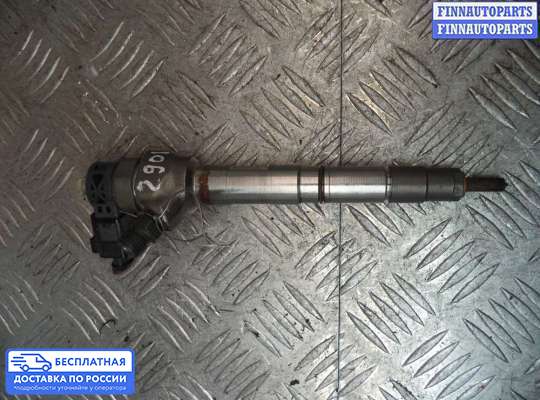 Форсунка топливная на Volkswagen Golf VII (5G)
