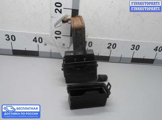 Блок предохранителей на Mitsubishi Outlander II / XL (CW)