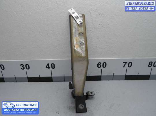 Петля капота на Suzuki XL7 II