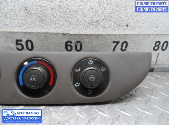 Блок управления печкой на Toyota Camry XV30