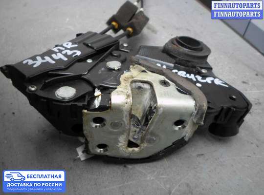 Замок боковой двери на Toyota FJ Cruiser