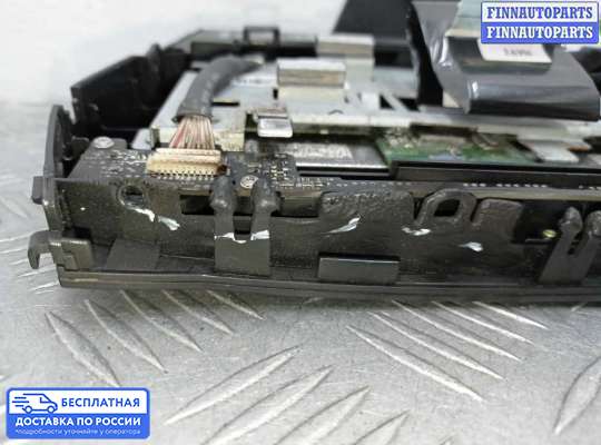 Дисплей бортового компьютера на Hyundai Santa Fe III (DM, NC)