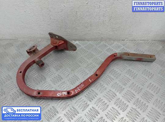 Петля крышки багажника на Dodge Neon II