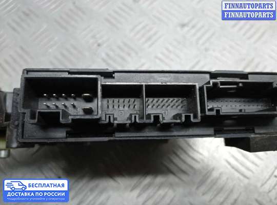 Стеклоподъемник электрический на Volkswagen Touareg I (7L)