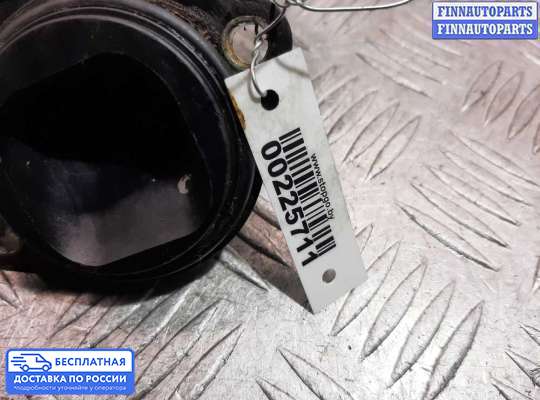 Корпус термостата на Volkswagen Passat B6 (3C)