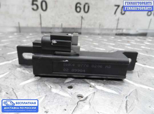 Антенна на Infiniti Q50 (V37)