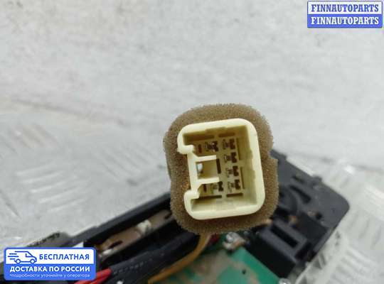 Фонарь салона (плафон) на Mazda CX-7