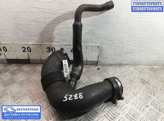 Патрубок (трубка, шланг) на Mercedes-Benz C (W203)