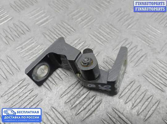 Петля двери на Volkswagen Passat B7 (36)
