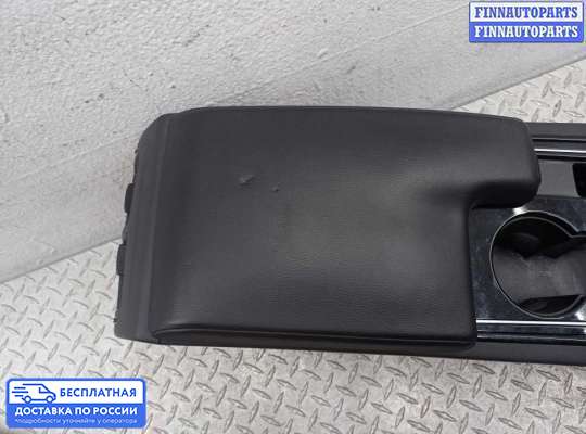 Подлокотник на Jaguar XE (X760)