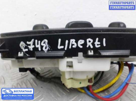 Блок управления печкой на Jeep Cherokee II / Liberty (KJ)