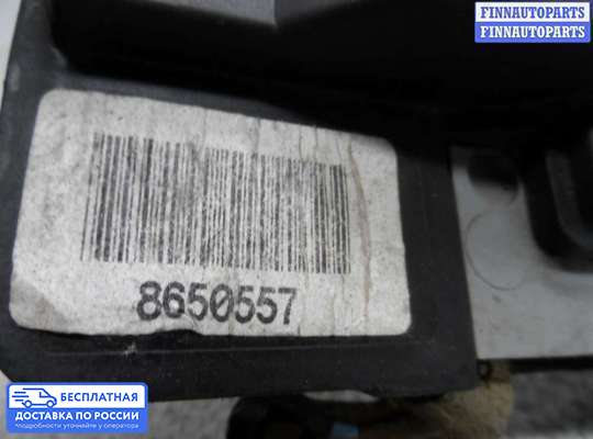 Замок боковой двери на Volvo XC90