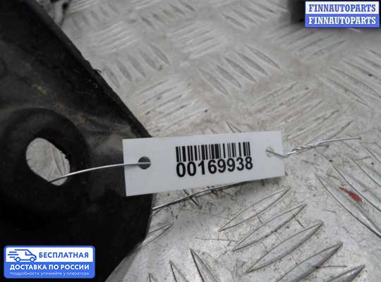 Замок капота на Subaru Tribeca