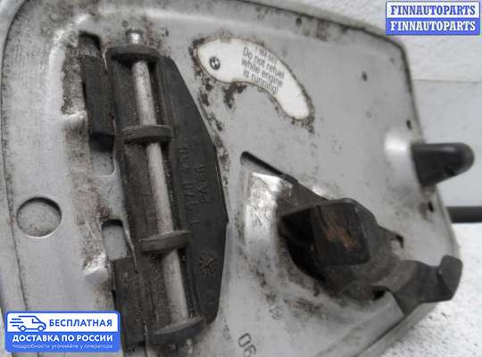 Лючок бензобака на BMW 7 (E38)