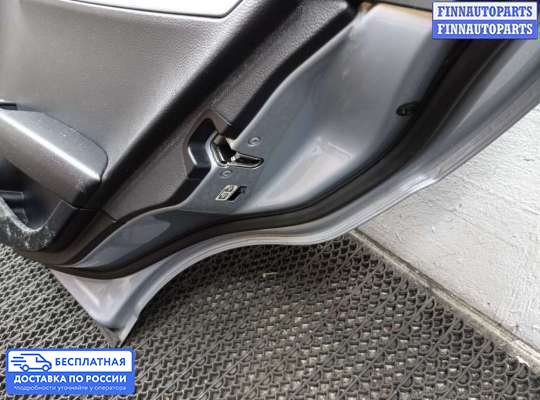 Замок боковой двери на Mercedes-Benz C (W204)