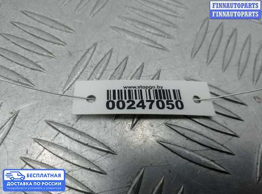 Петля капота на Mercedes-Benz ML (W164)