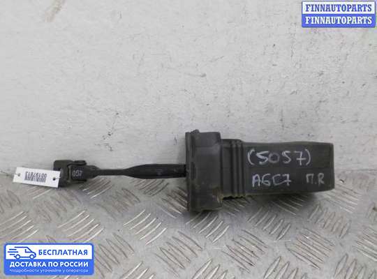 Ограничитель двери на Audi A6 (C7)