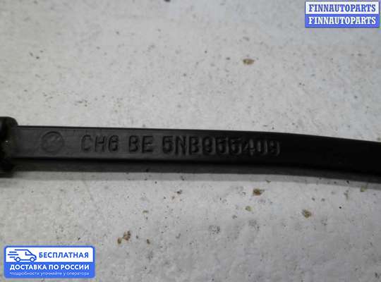 Поводок дворника на Volkswagen Tiguan II