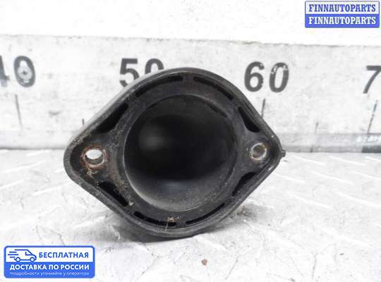 Корпус термостата на Toyota Camry XV40