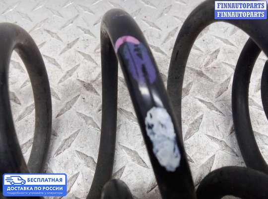 Пружина подвески на Volkswagen Passat B7 (36)