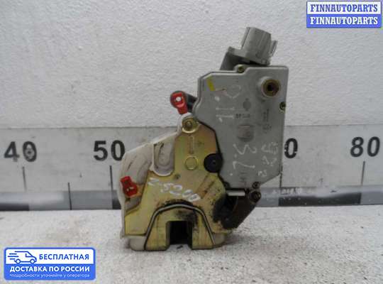 Замок боковой двери на Nissan Primera (P11)