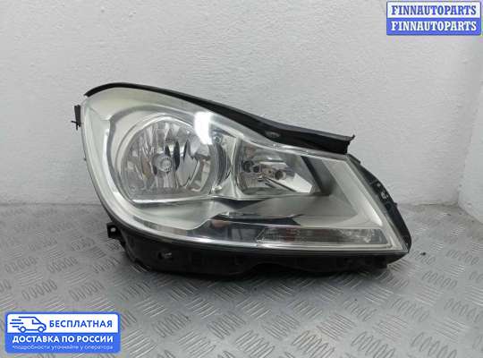 Фара передняя на Mercedes-Benz C (W204)