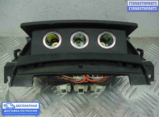 Пепельница на Audi A8 (D4, 4H)