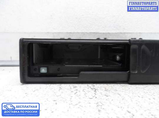 CD-чейнджер на Mercedes-Benz C (W203)