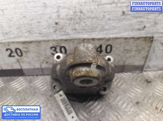 Кронштейн ДВС (лапа) на Mercedes-Benz C (W204)