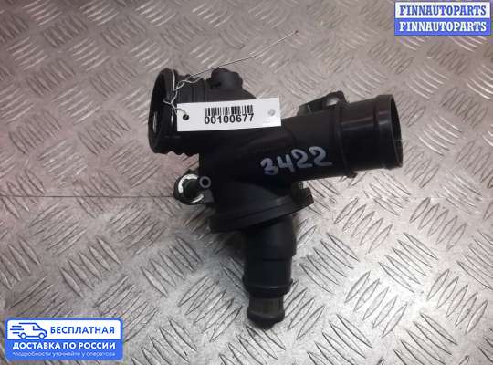 Корпус термостата на Mercedes-Benz C (W204)