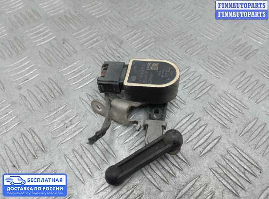 Датчик дорожного просвета на BMW 5 (F10/F11)