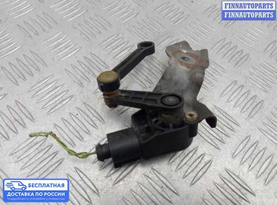 Датчик дорожного просвета на Audi Q7 (4L)