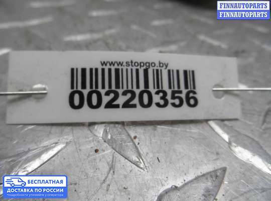 Петля капота на Fiat 500L