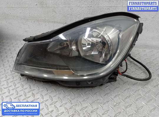 Фара передняя на Mercedes-Benz C (W204)