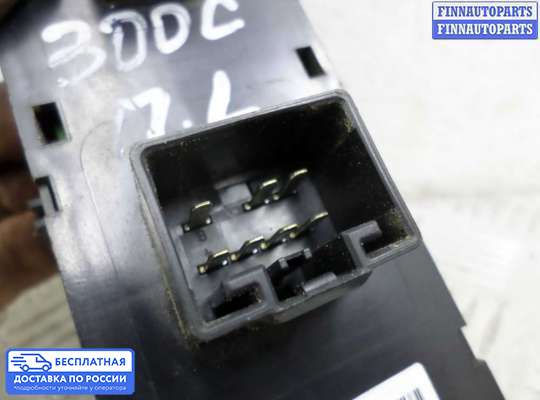 Блок управления стеклоподъёмниками на Chrysler 300C I (LX)