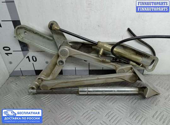 Петля крышки багажника на Volkswagen Phaeton (3D)