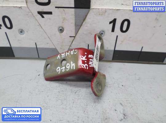 Петля двери на Toyota Camry XV50