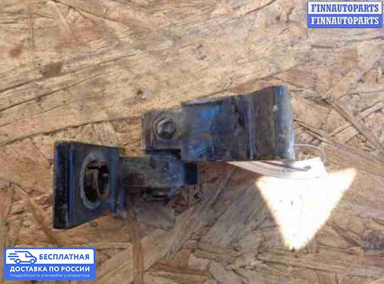 Петля двери на Volkswagen Amarok (2H)