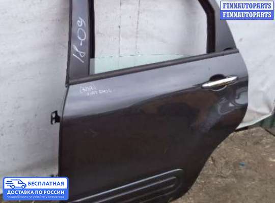 Петля двери на Fiat 500L
