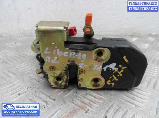 Замок боковой двери на Jeep Cherokee II / Liberty (KJ)