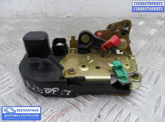 Замок боковой двери на Jeep Cherokee II / Liberty (KJ)