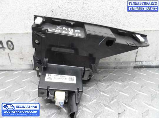 Блок управления печкой на Toyota Venza (GV10)