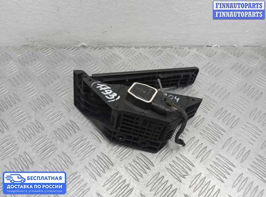 Педальный узел (педаль) на Mercedes-Benz C (W204)