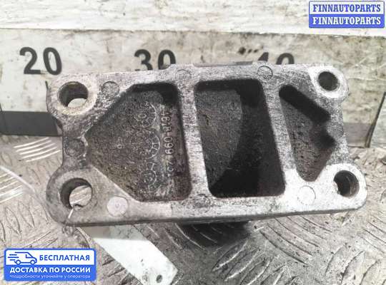 Подушка КПП на Land Rover Discovery IV