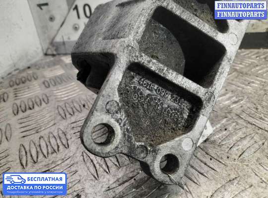 Подушка КПП на Land Rover Discovery IV